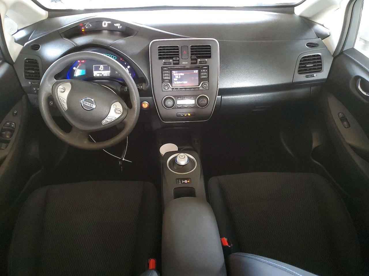 Nissan LEAF S