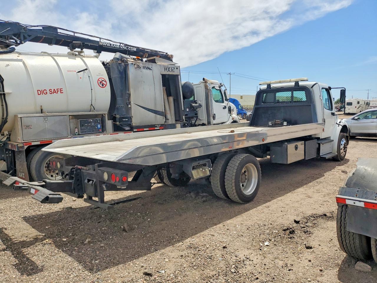 Freightliner M2 106 Medium Duty