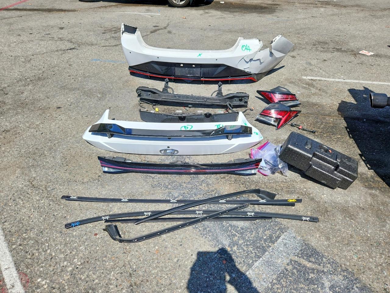 Hyundai ELANTRA Base
