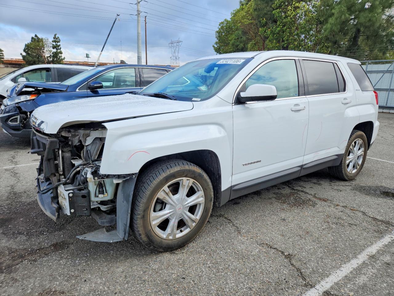 Salvage GMC Terrain Image