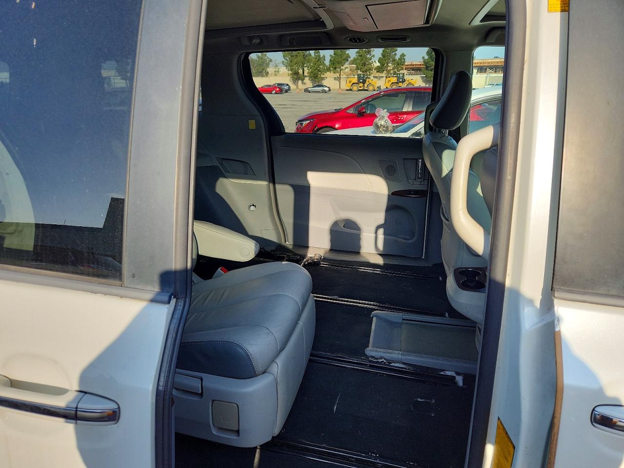 Toyota Sienna Limited 7-passenger