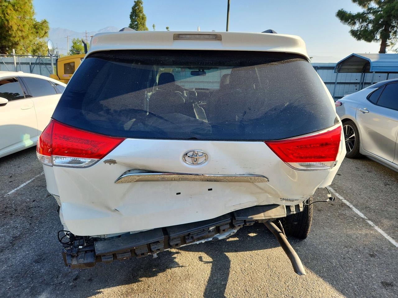 Toyota Sienna Limited 7-passenger