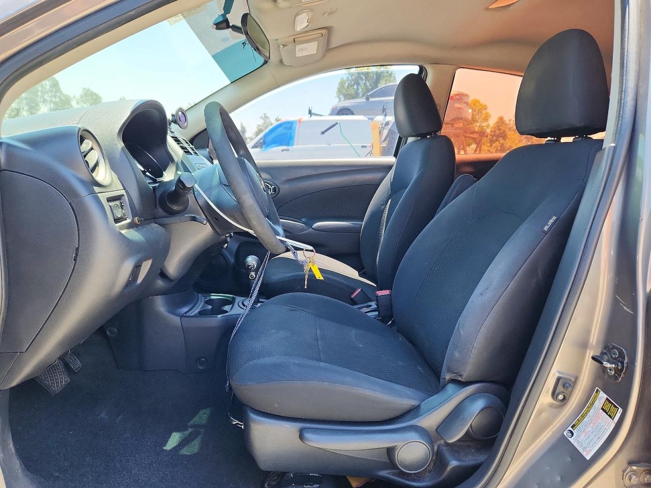 Nissan Versa 1.6 S