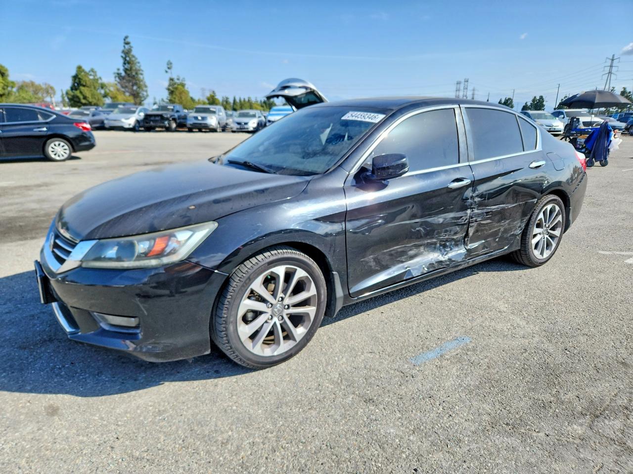 Salvage Honda Accord Image