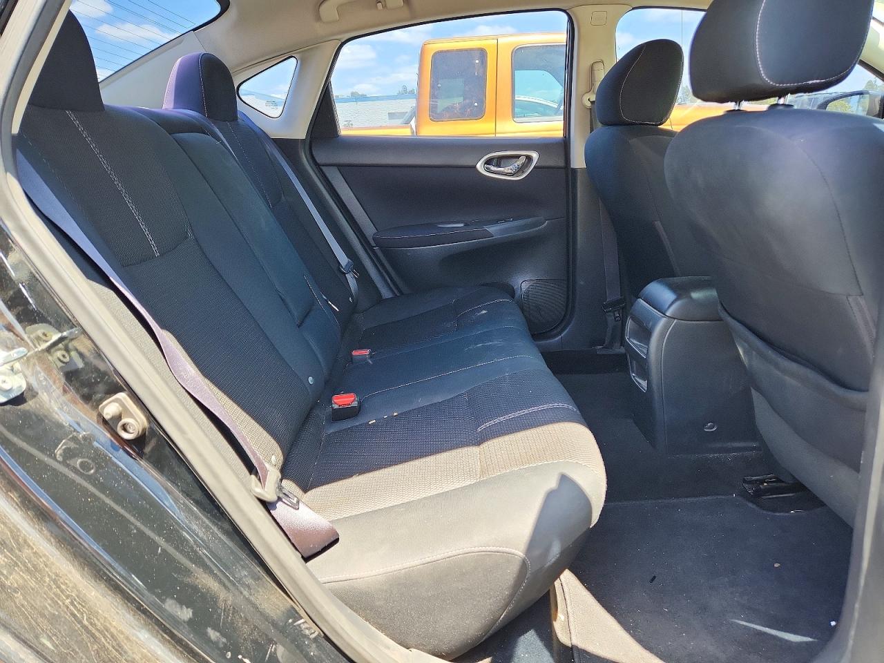 Nissan Sentra S