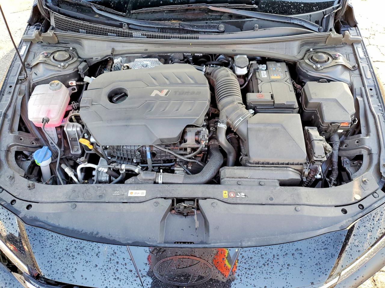 Hyundai ELANTRA Base