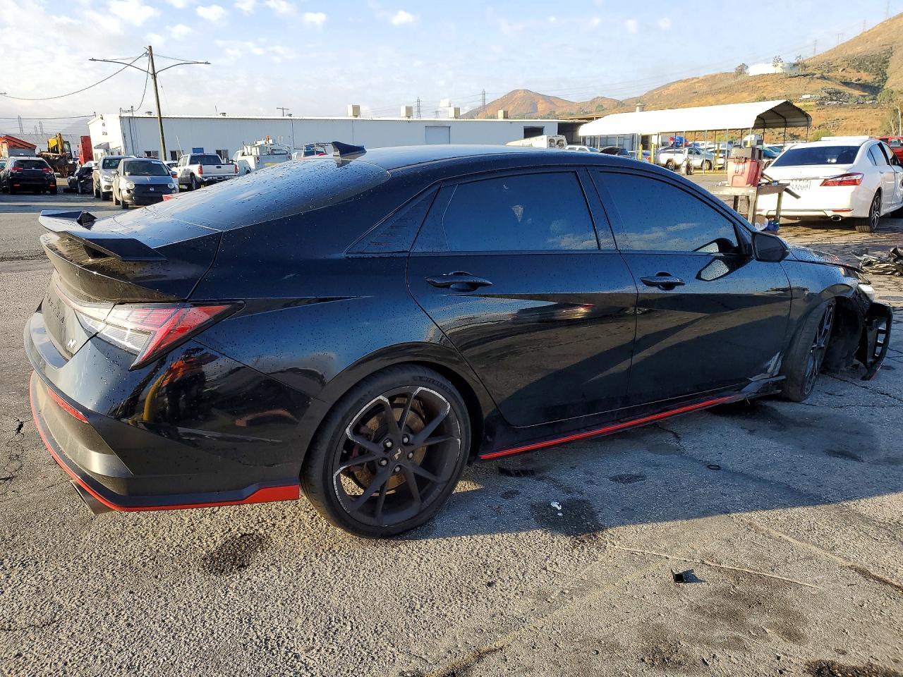 Hyundai ELANTRA Base
