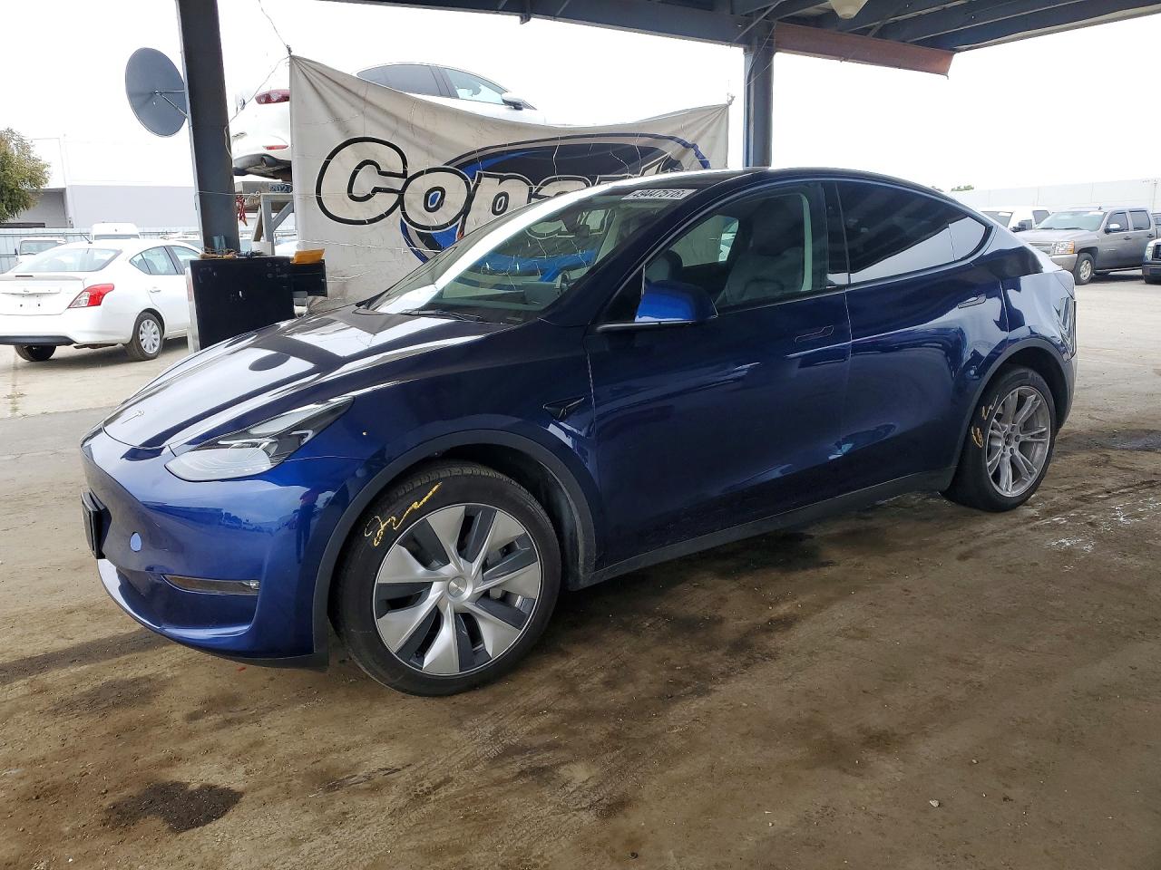 Salvage Tesla Model Y Image