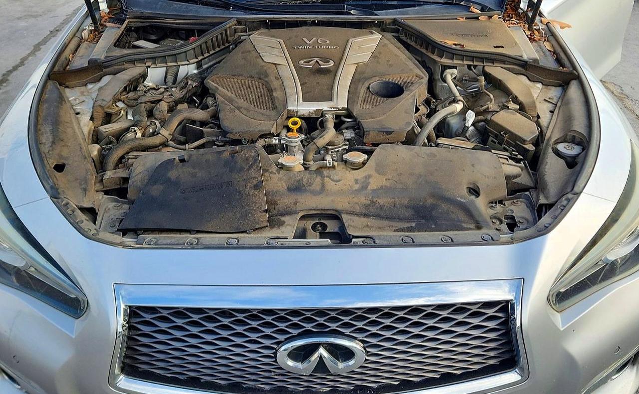 INFINITI Q50 3.0t P 3.0t Premium