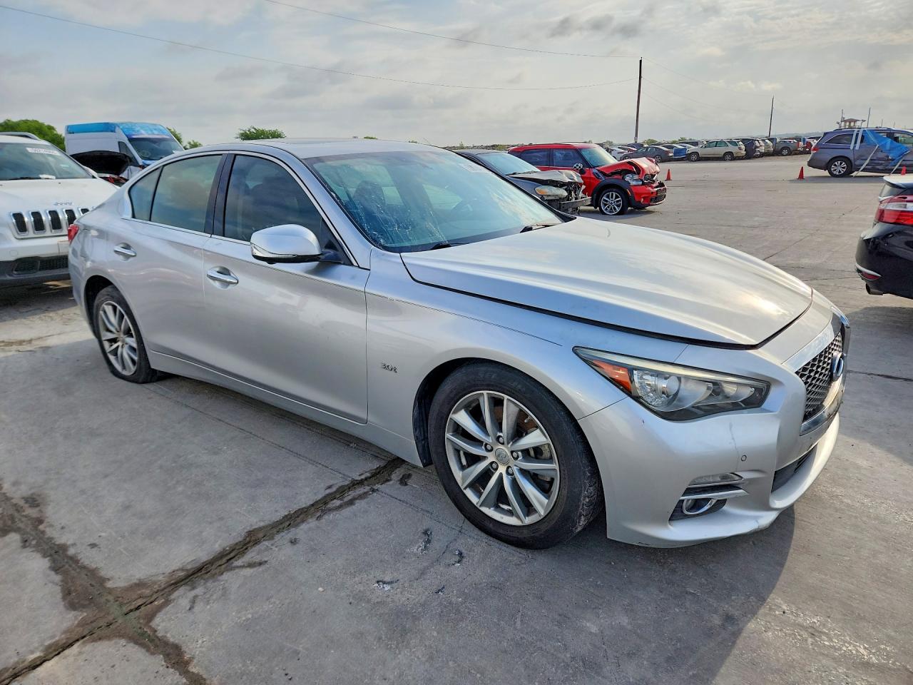 INFINITI Q50 3.0t P 3.0t Premium