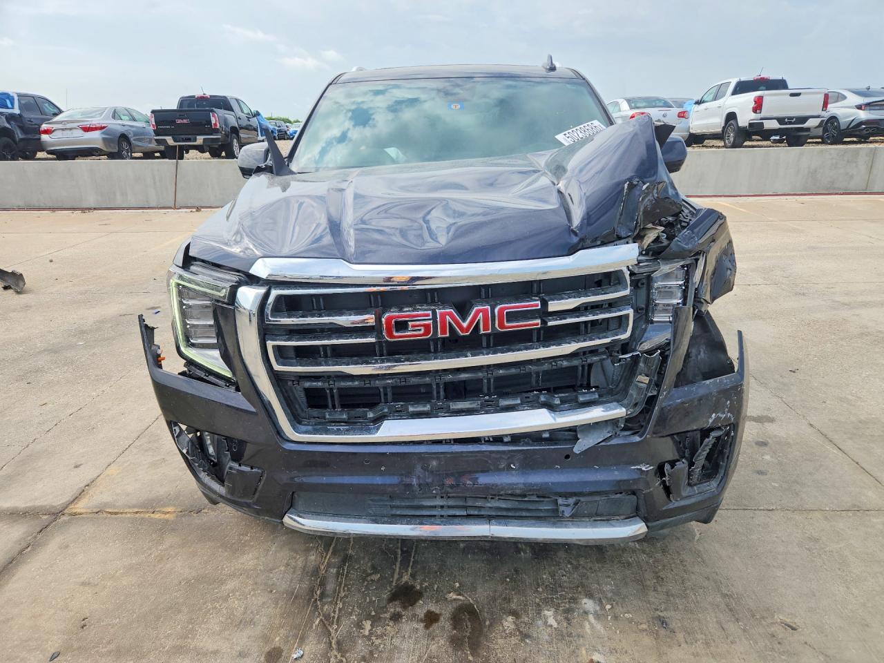 GMC Yukon C1500 Slt