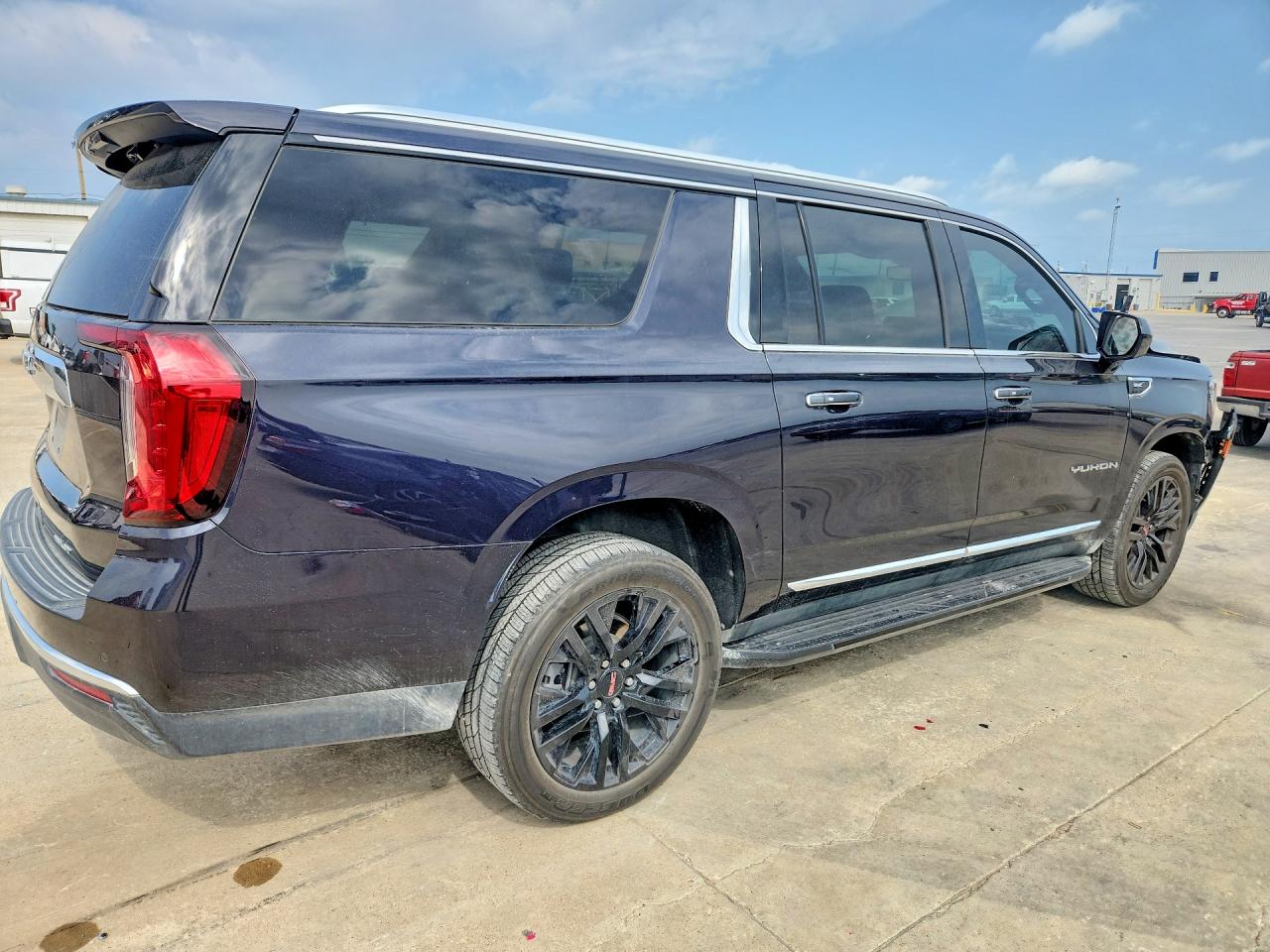 GMC Yukon C1500 Slt