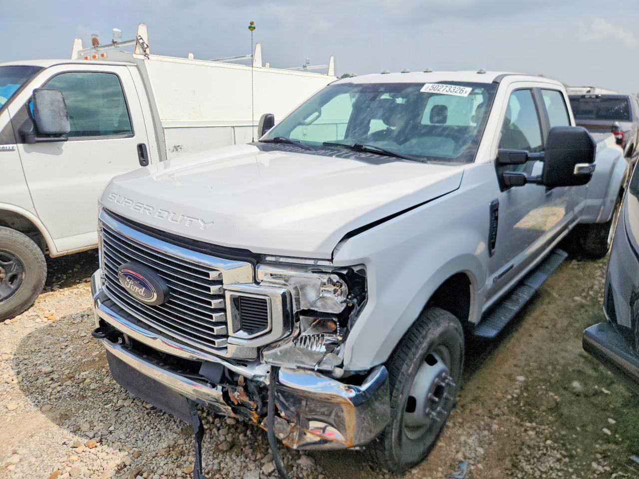 Salvage Ford F-350 Image