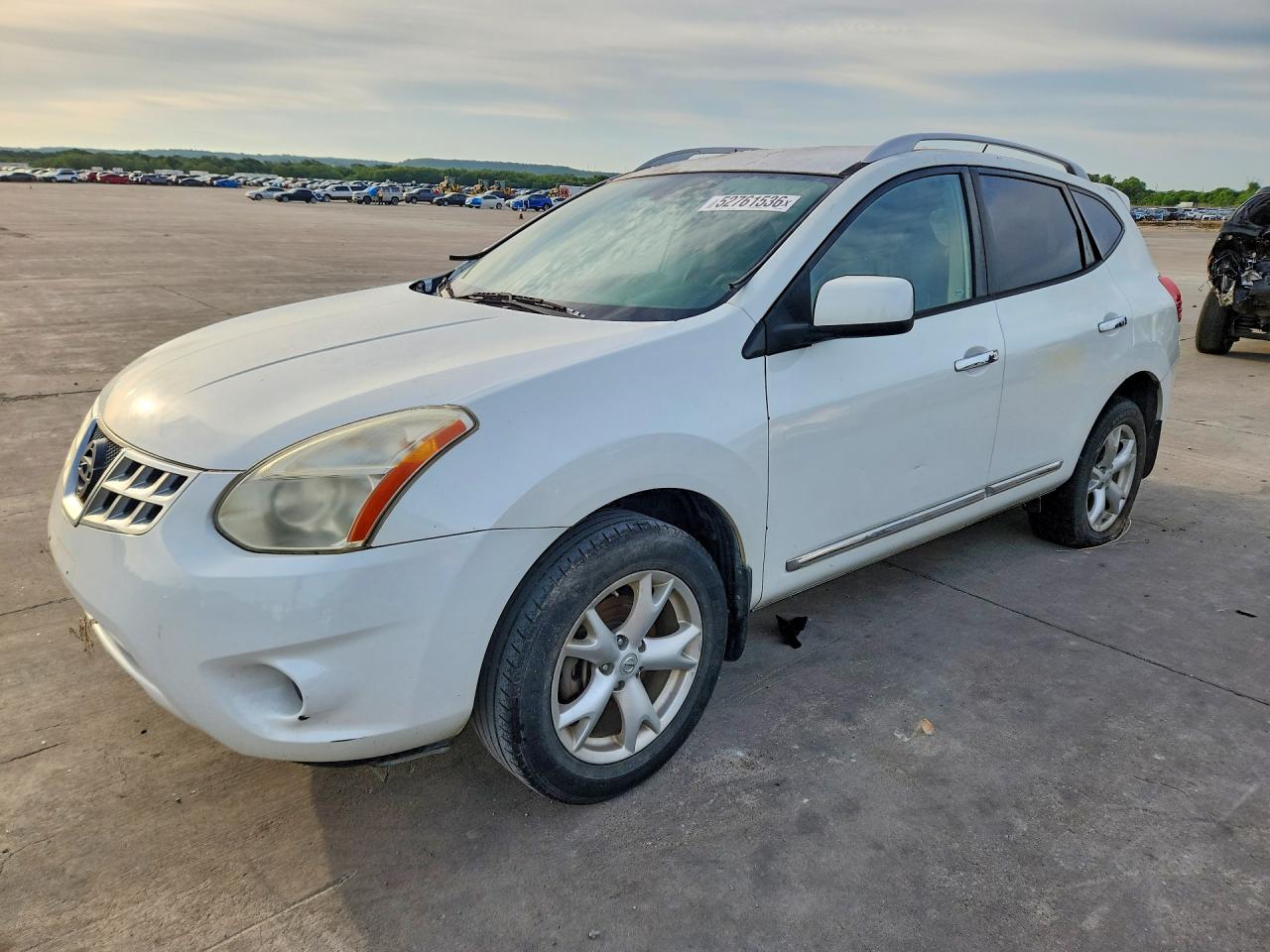 Salvage Nissan Rogue Image