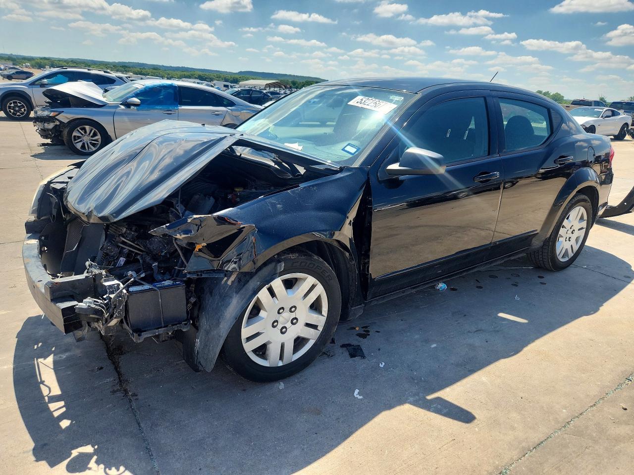 Salvage Dodge Avenger Image