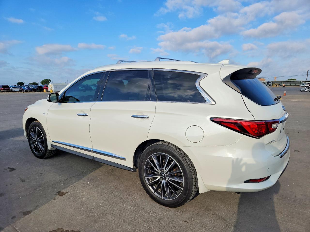 INFINITI Qx Base