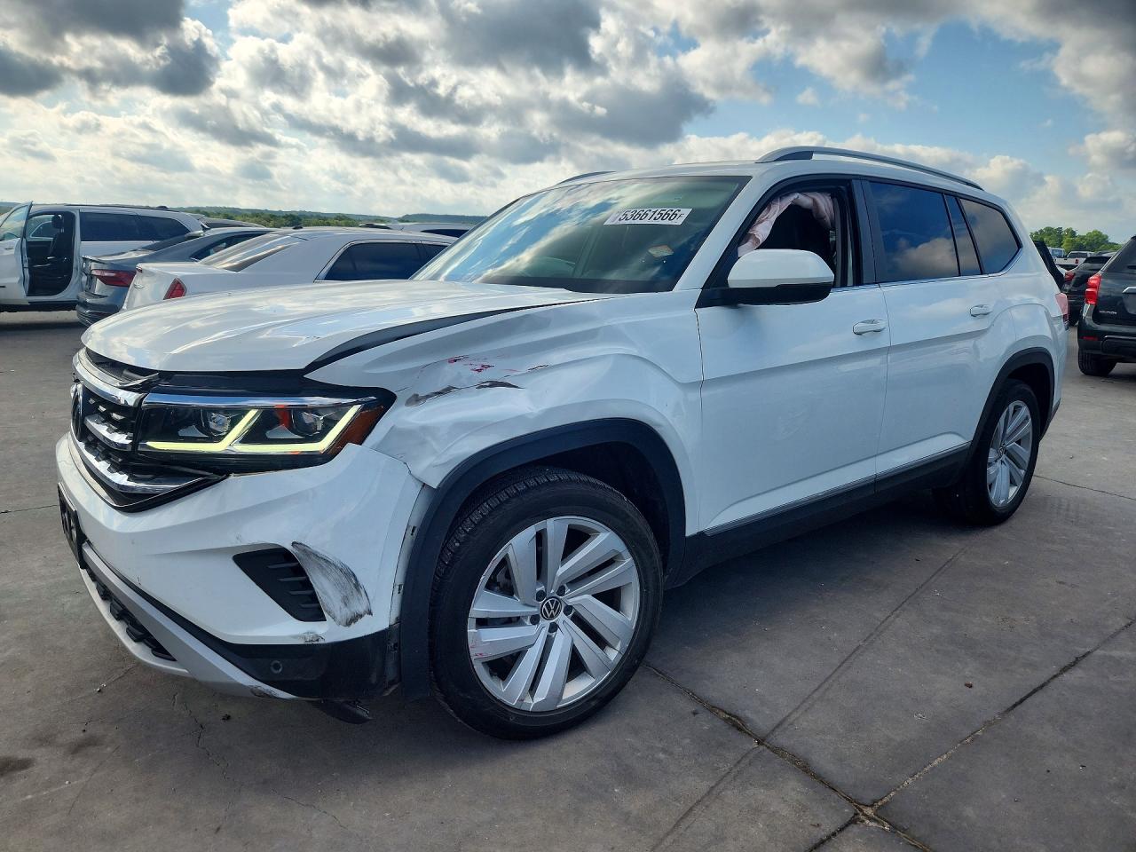 Salvage Volkswagen Atlas Image