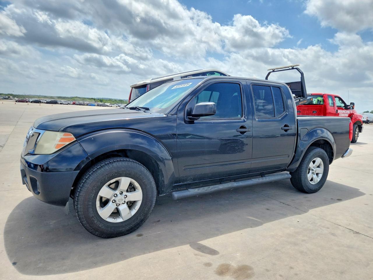 Salvage Nissan Frontier Image