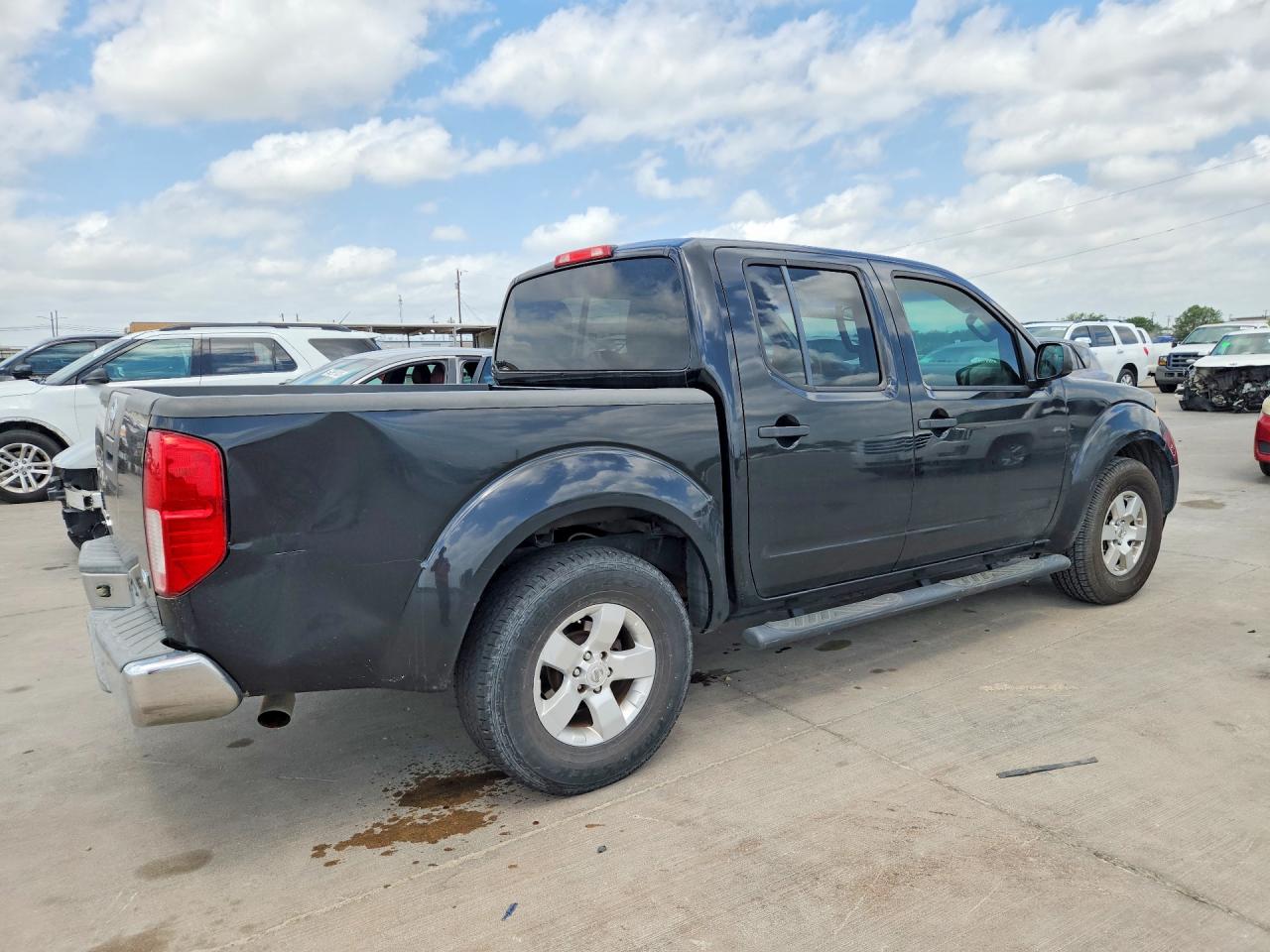 Nissan Frontier S