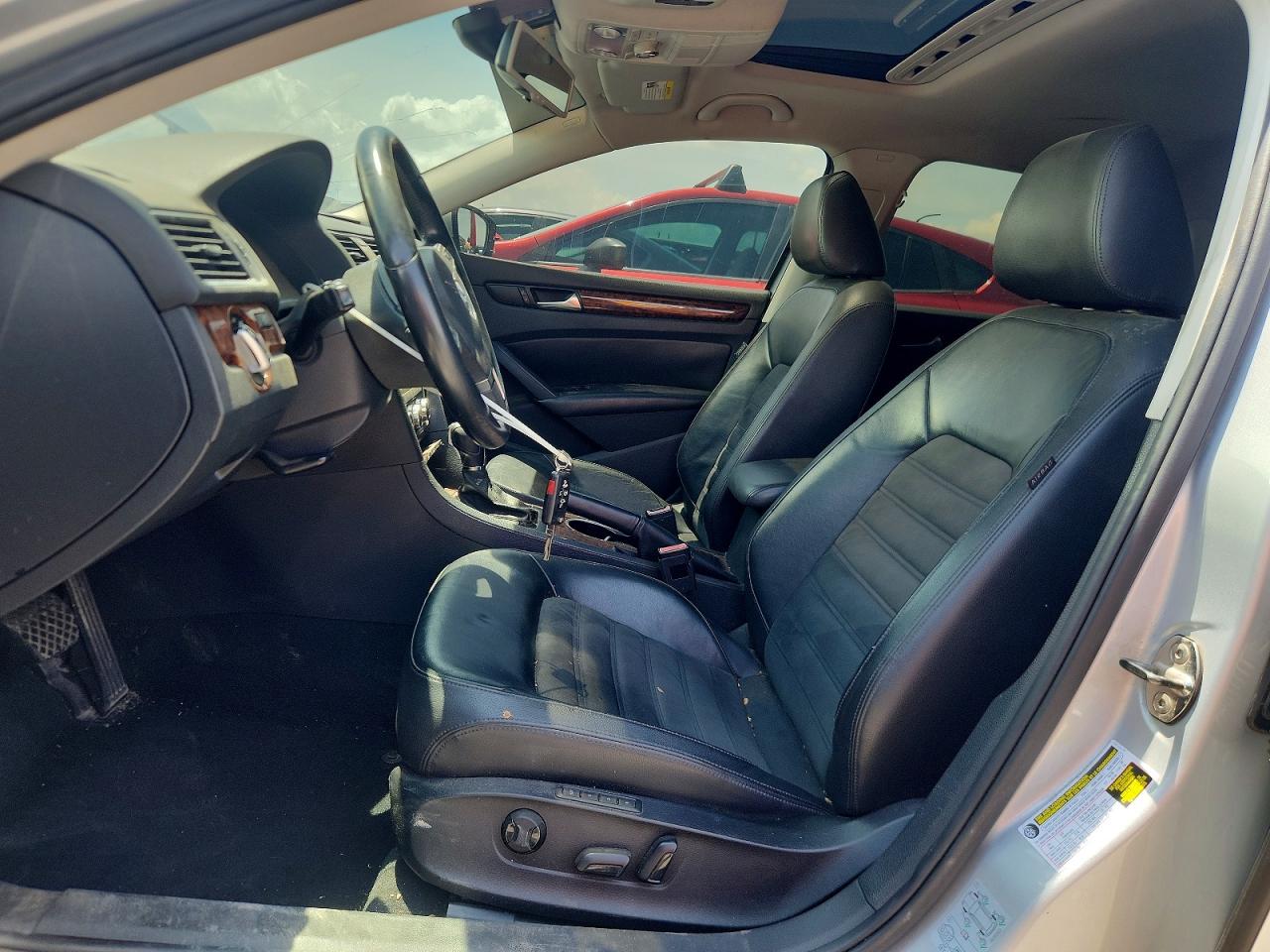 Volkswagen Passat Sel
