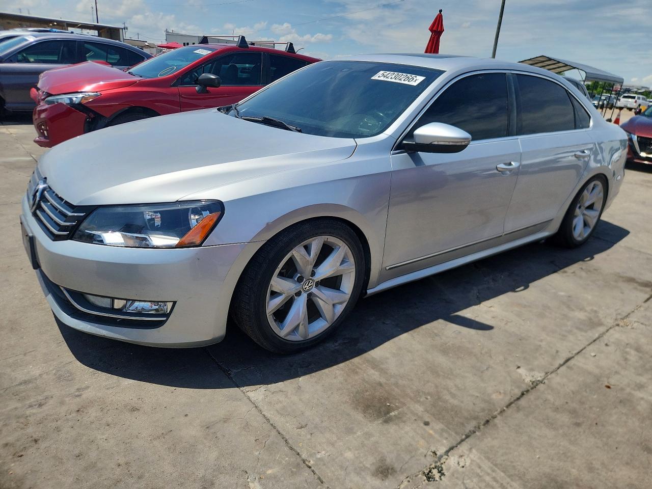 Salvage Volkswagen Passat Image