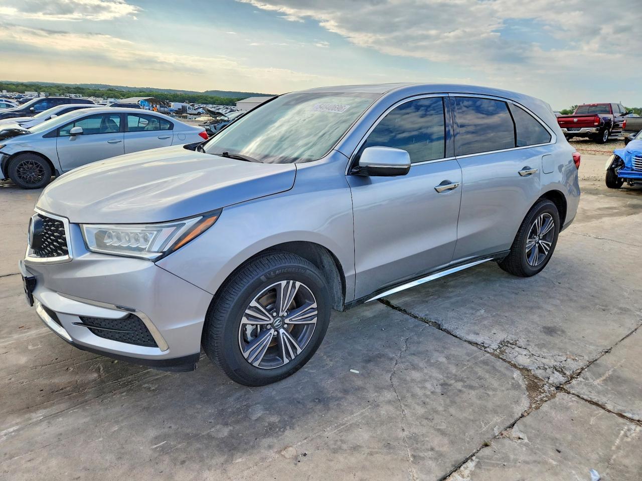 Salvage Acura MDX Image