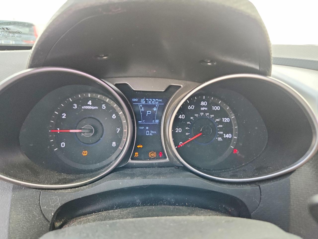 Hyundai VELOSTER Base