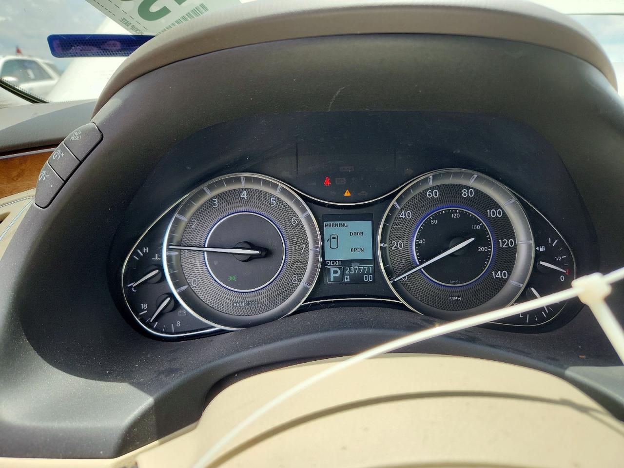 INFINITI Qx Base
