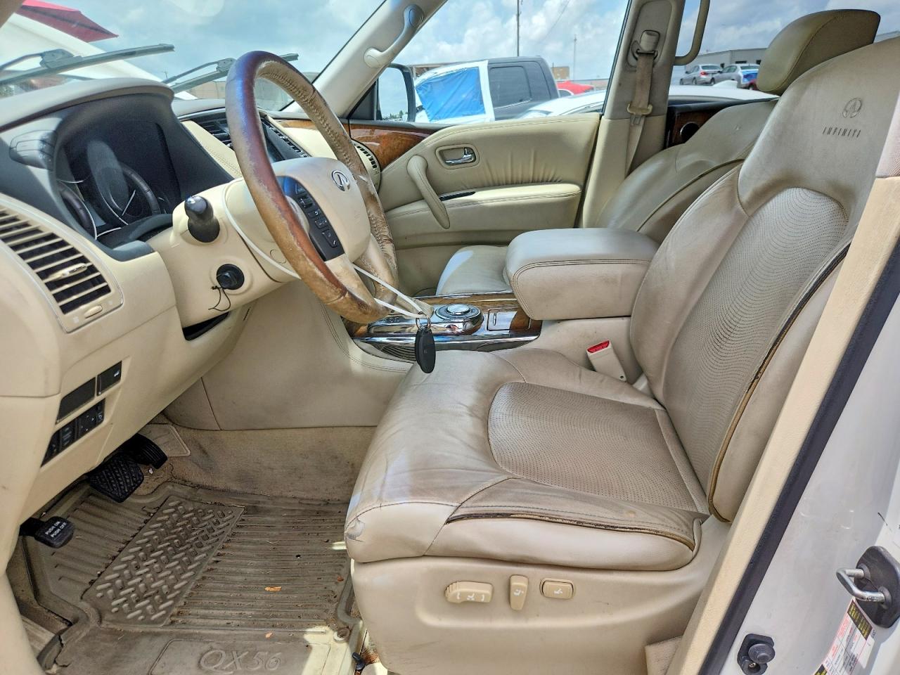 INFINITI Qx Base