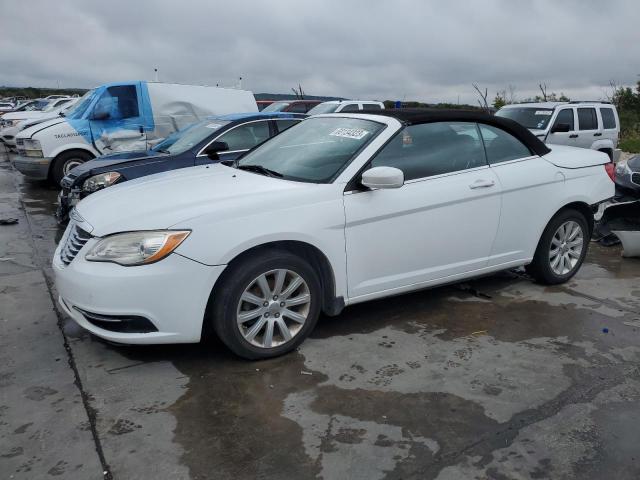 Salvage Chrysler 200 Image