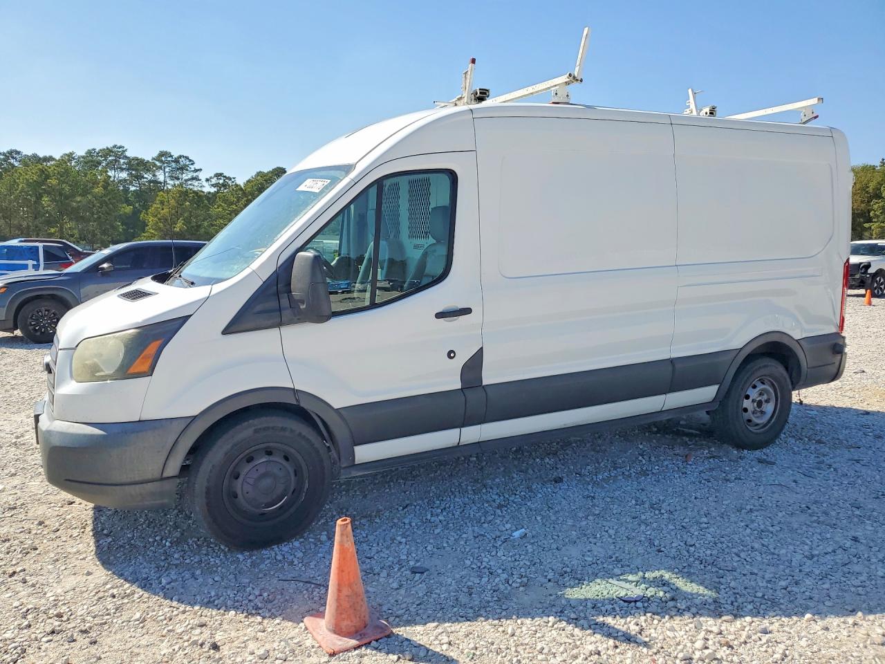 Salvage Ford Transit Image