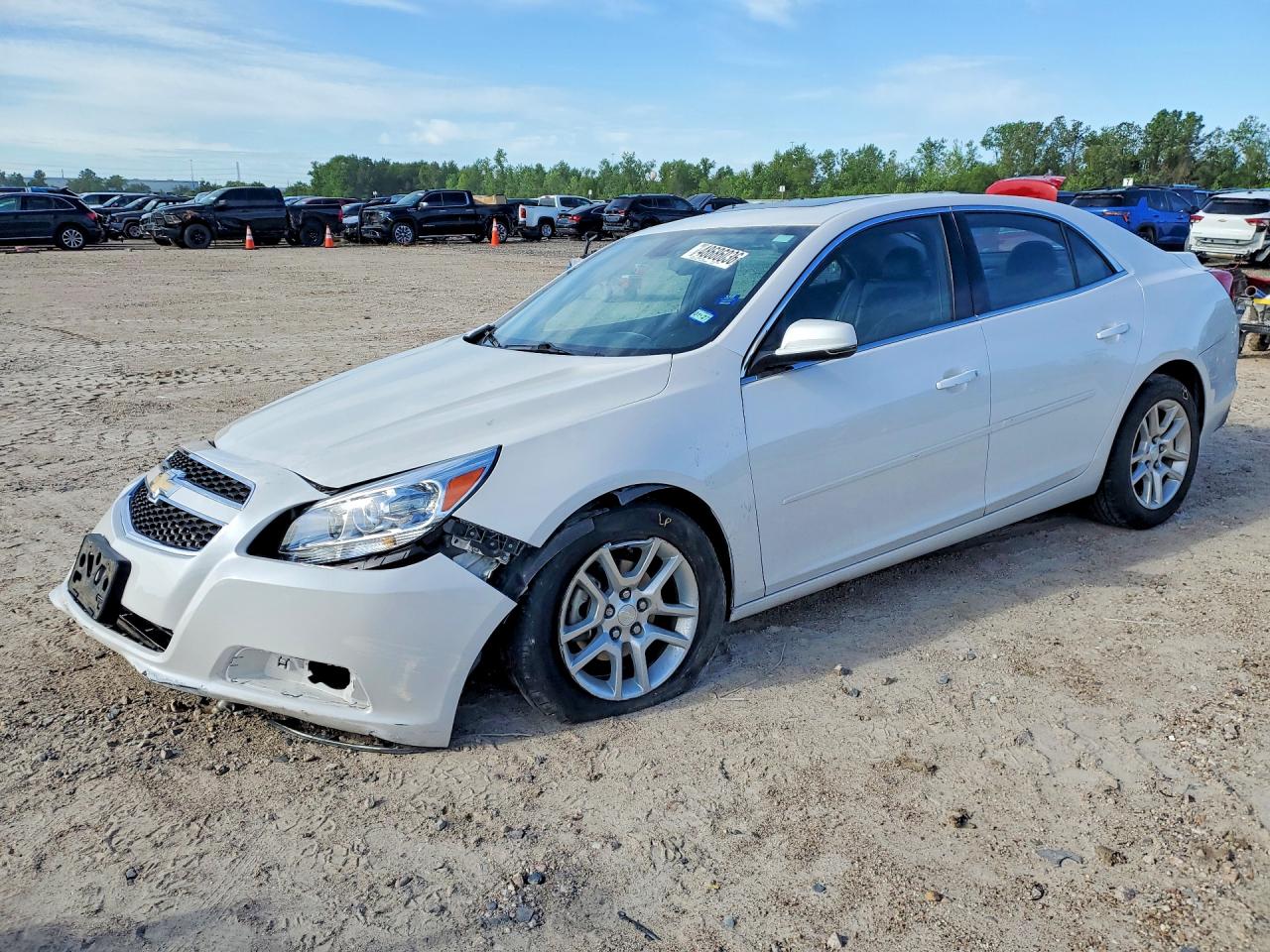 Salvage Chevrolet Malibu Image