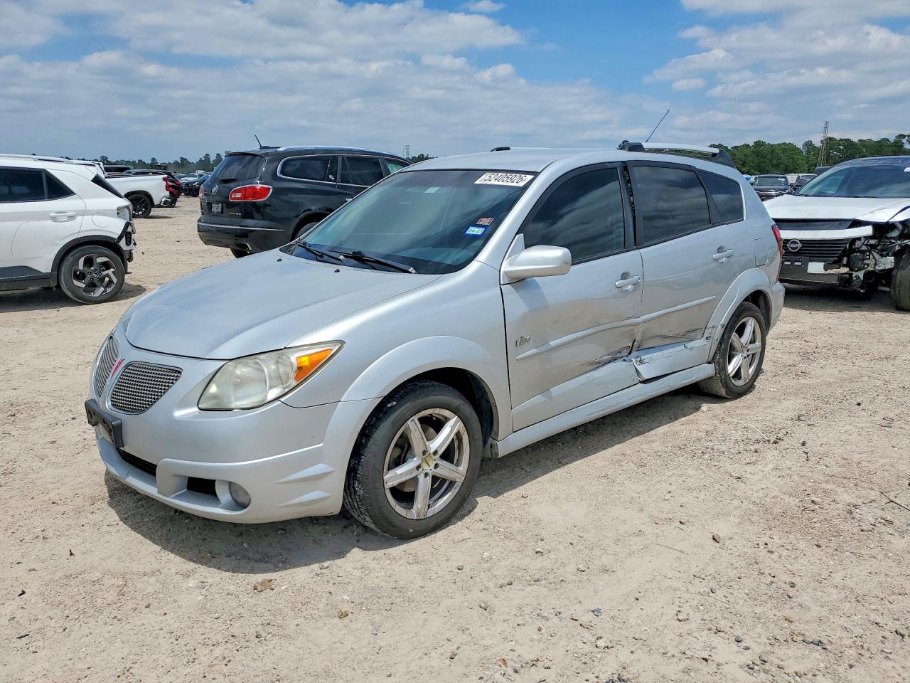 Salvage Pontiac Vibe Image