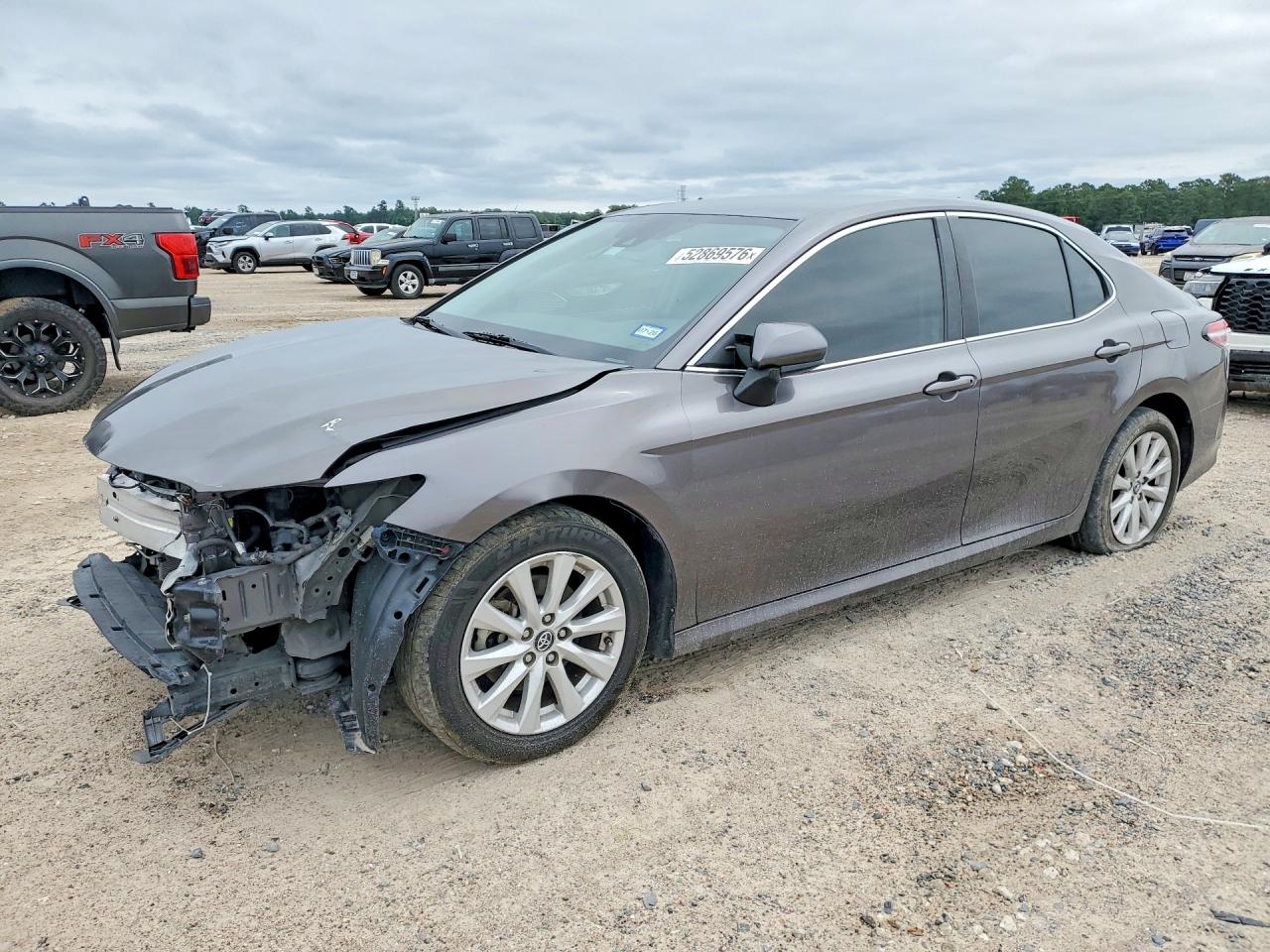Salvage Toyota Camry Image