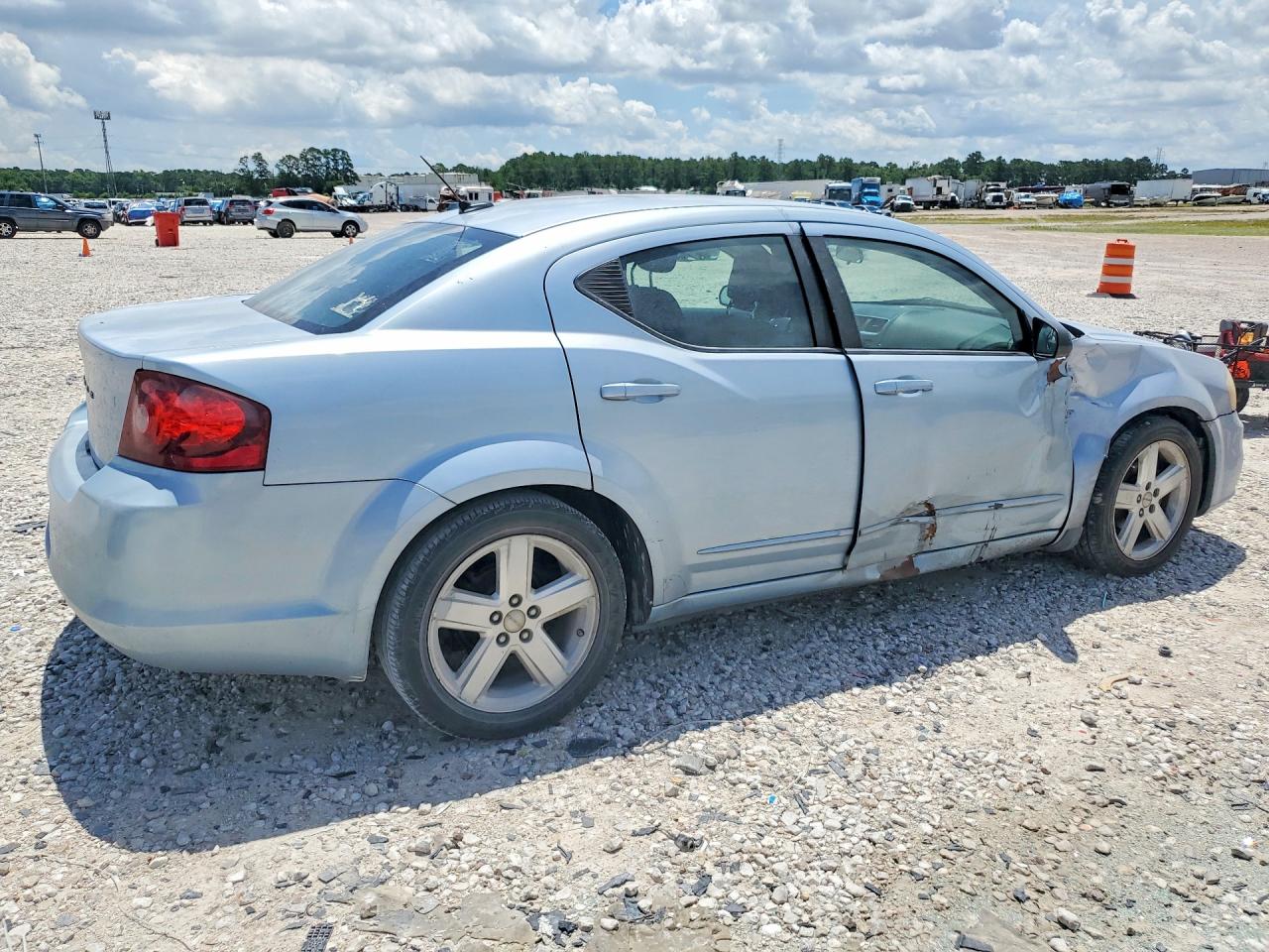 Dodge Avenger Se