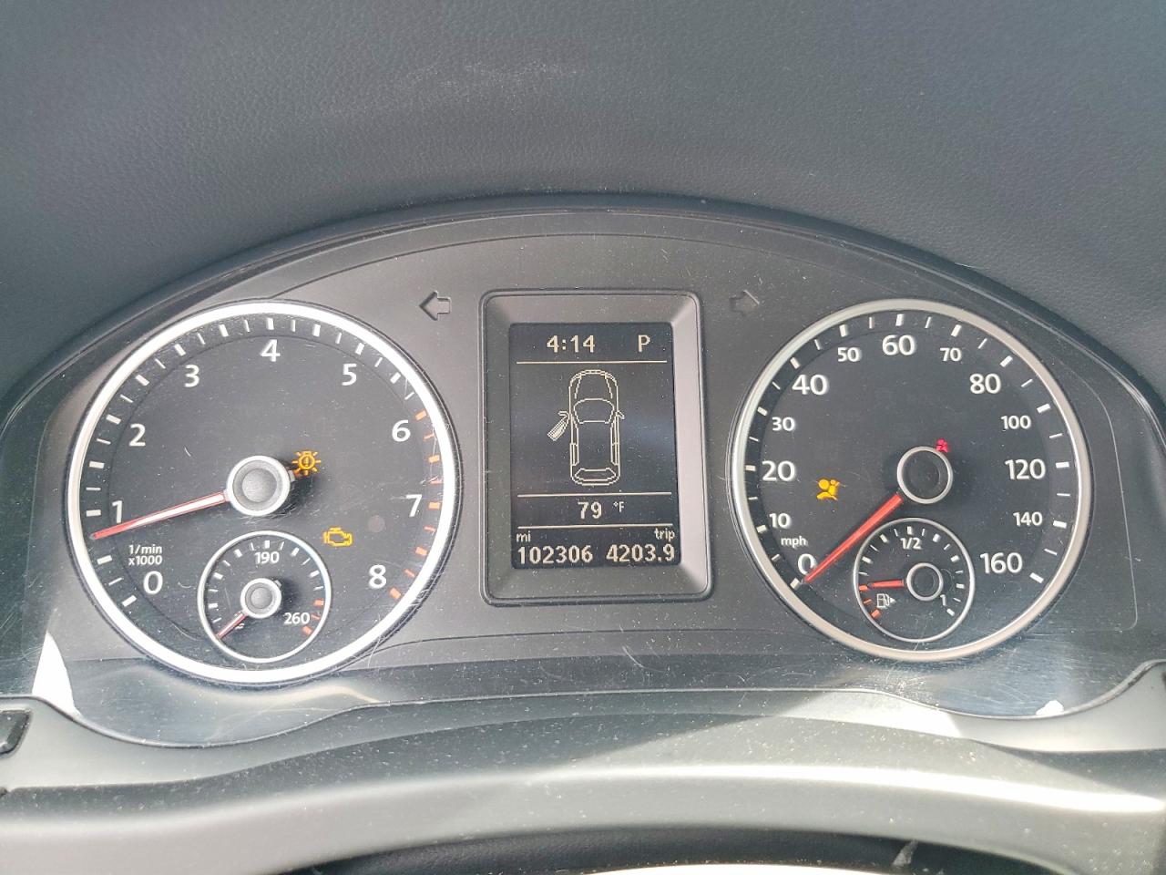 Volkswagen Tiguan S