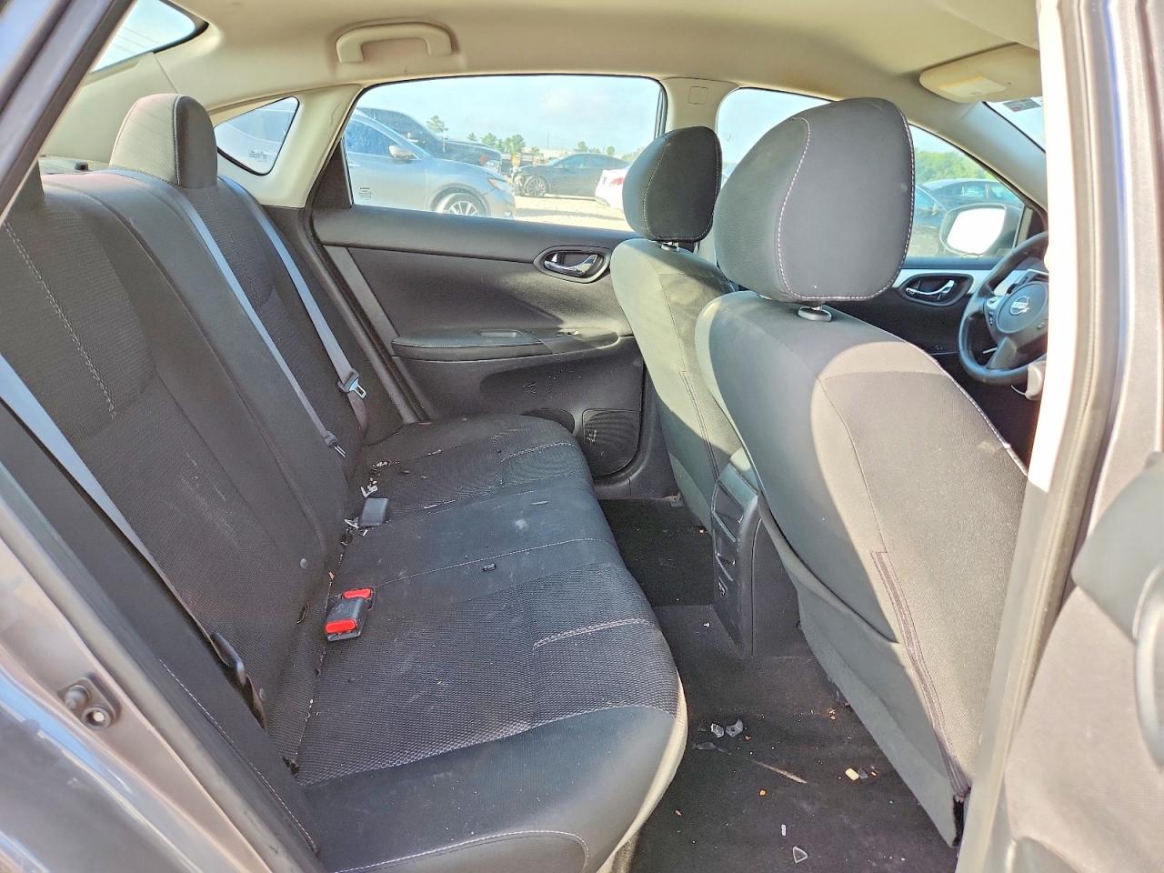 Nissan Sentra S