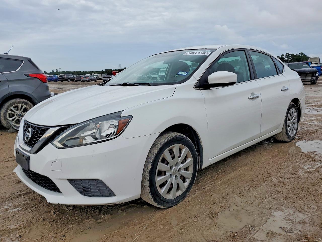 Salvage Nissan Sentra Image