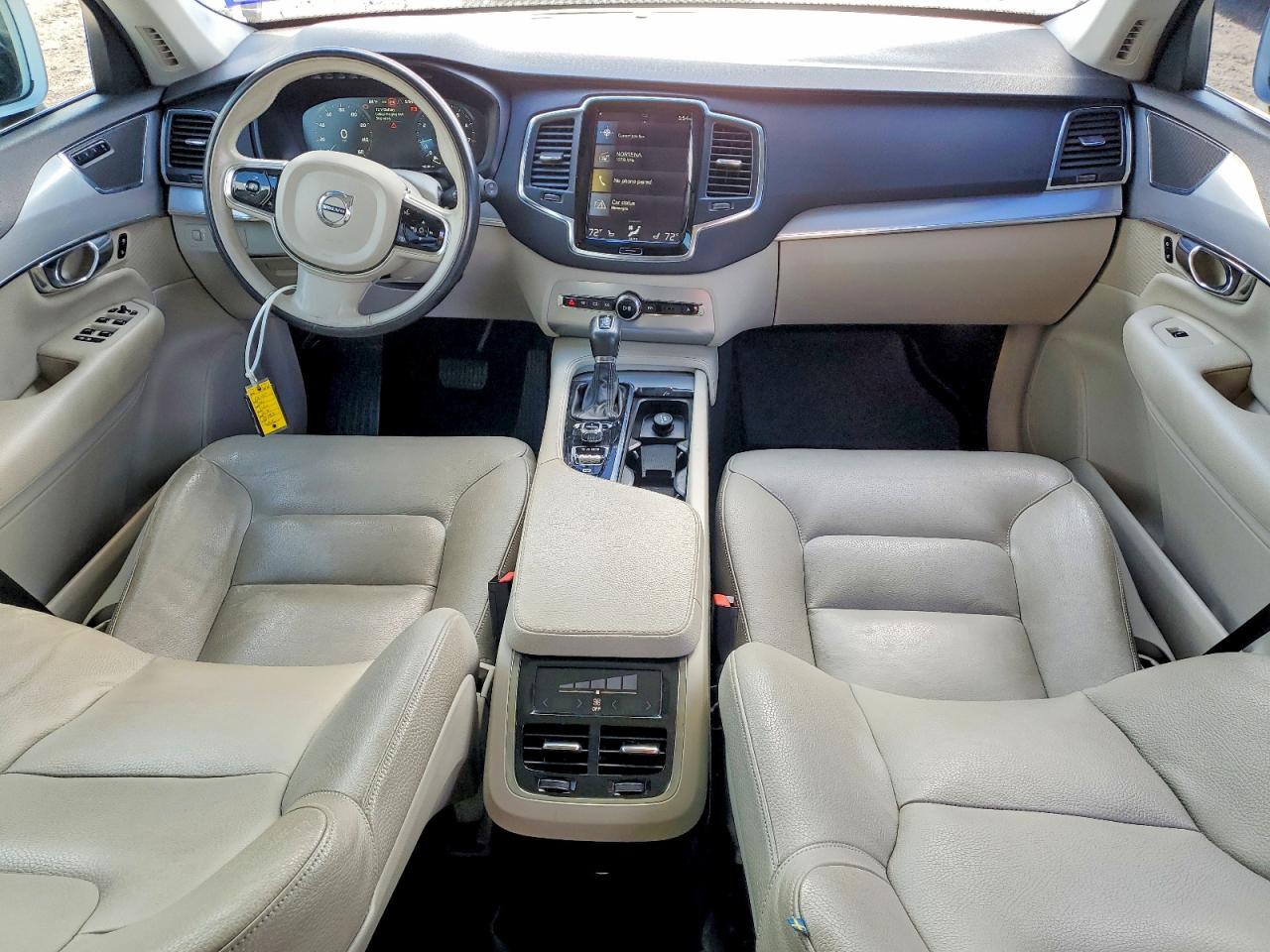 Volvo XC90 T6