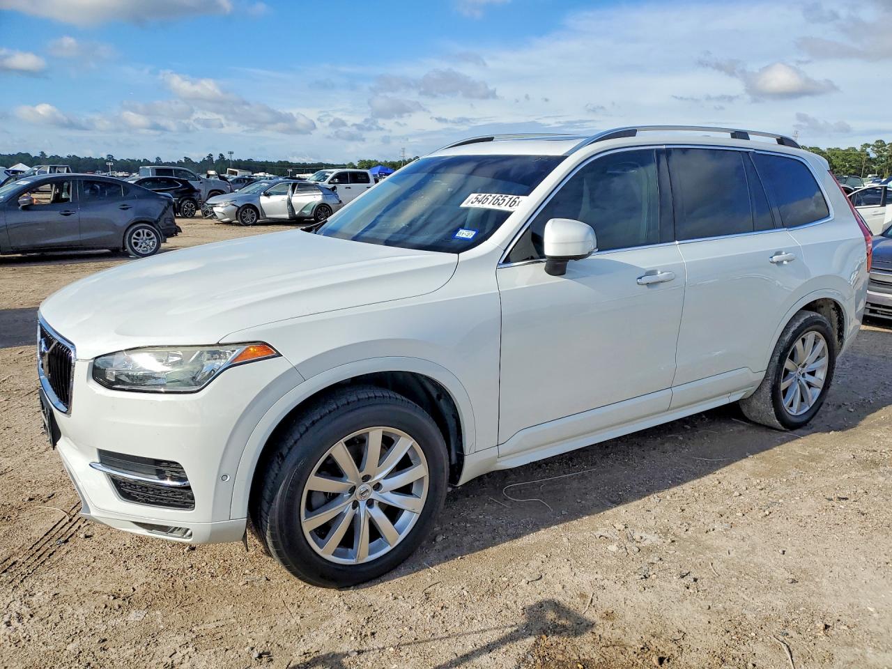 Salvage Volvo XC90 Image