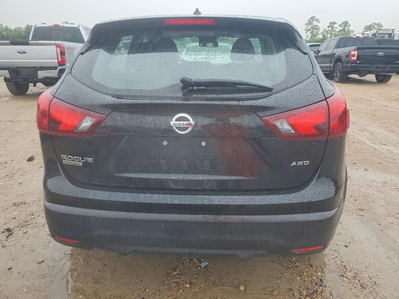 Nissan Rogue S