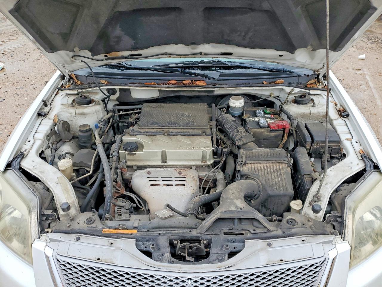 Mitsubishi Galant
