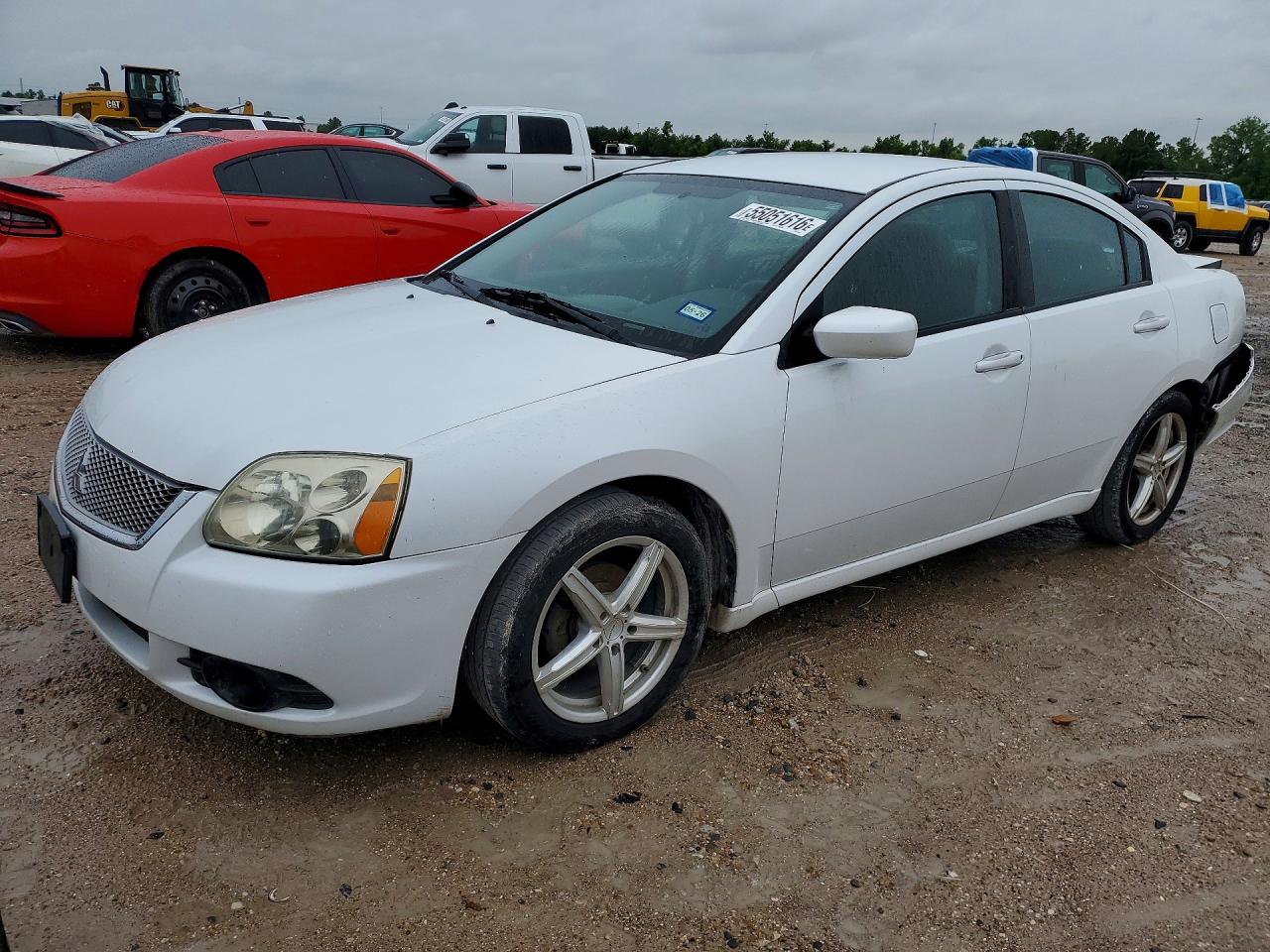 Salvage Mitsubishi Galant Image