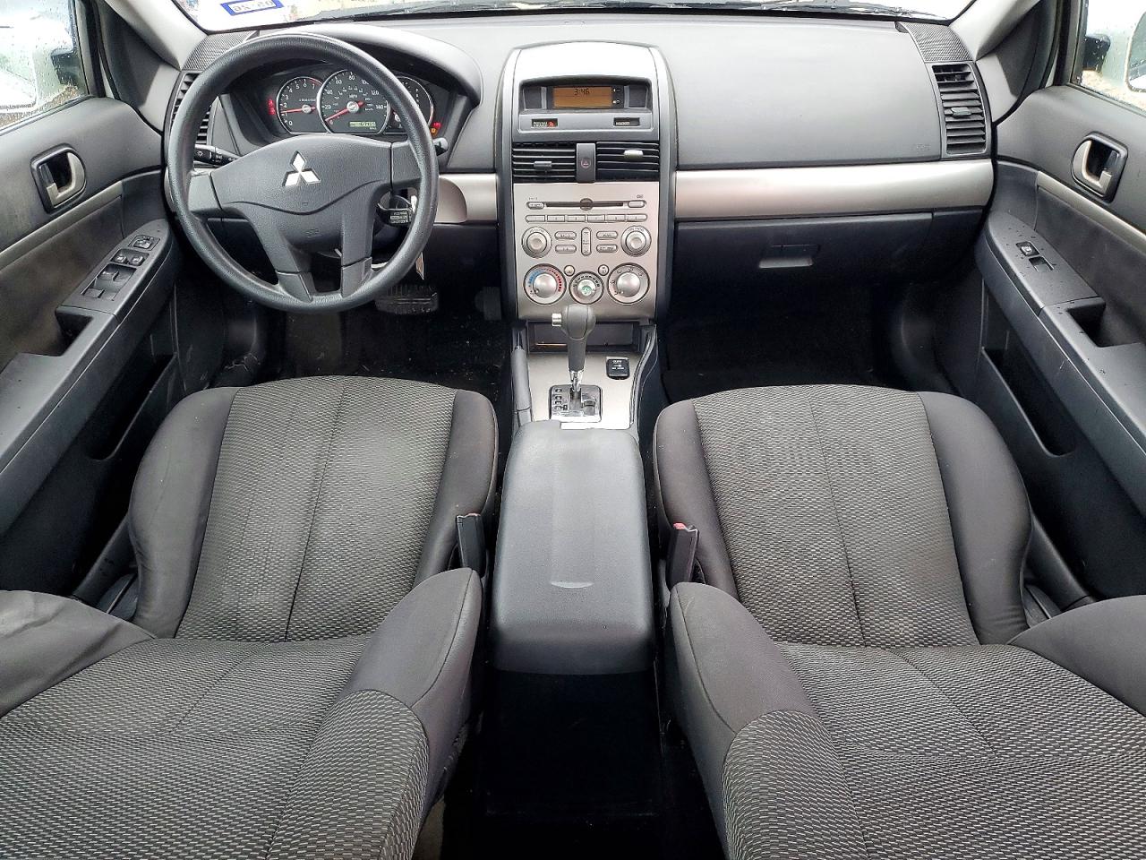 Mitsubishi Galant