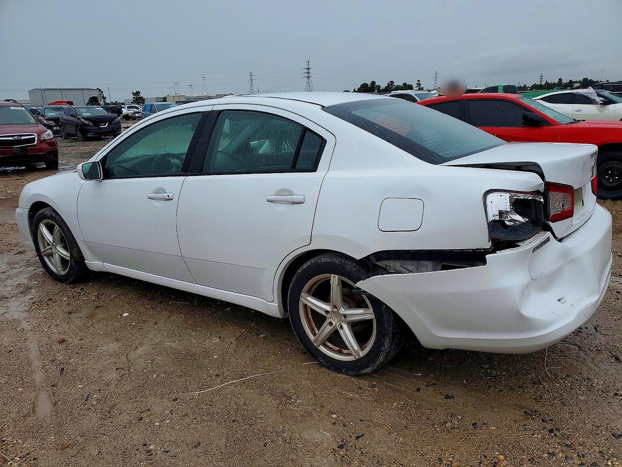 Mitsubishi Galant