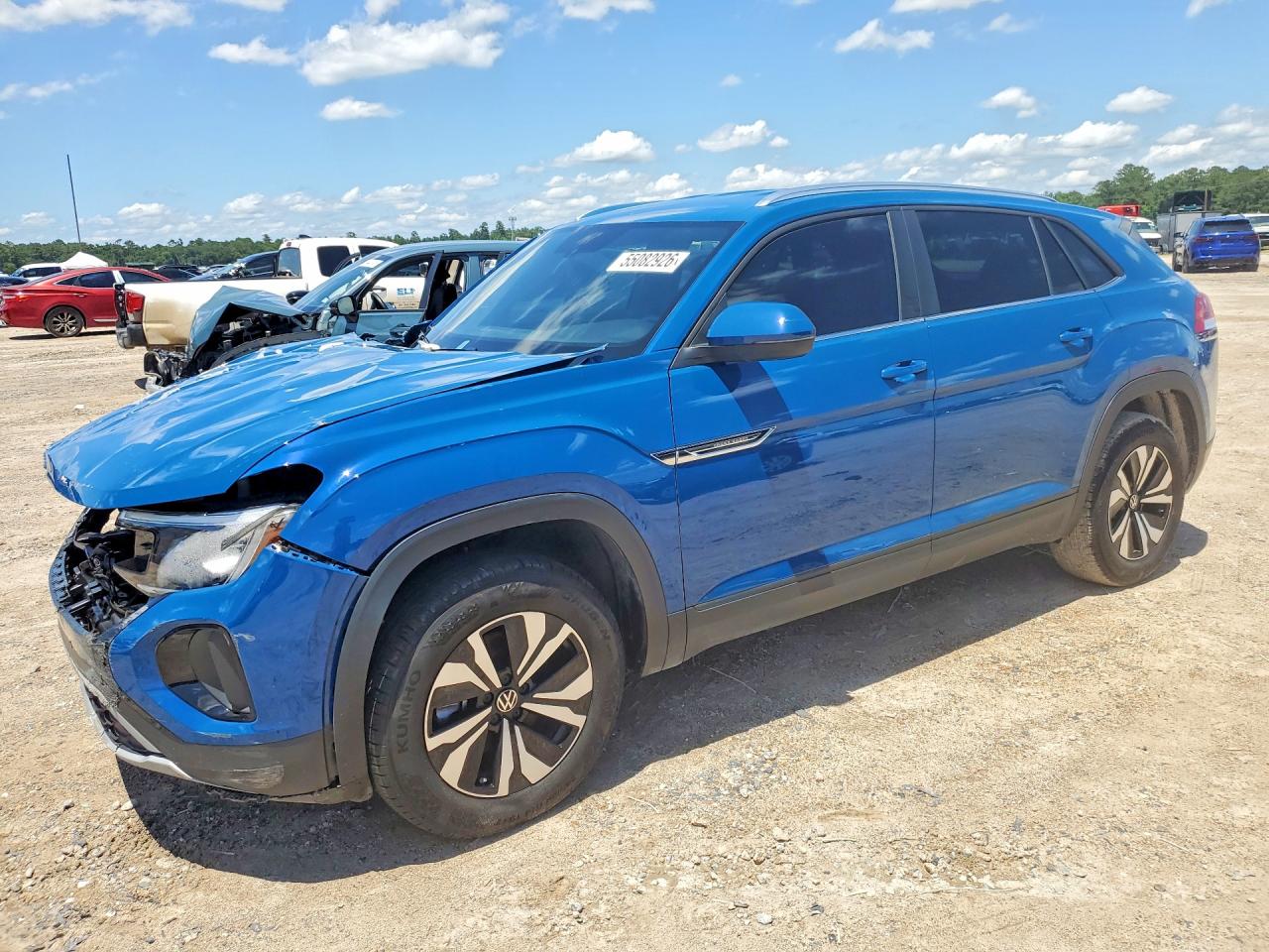 Salvage Volkswagen Atlas Image