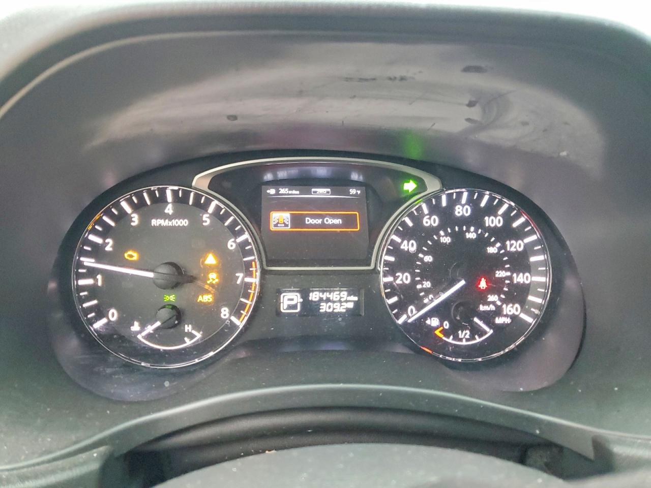 Nissan Pathfinder S