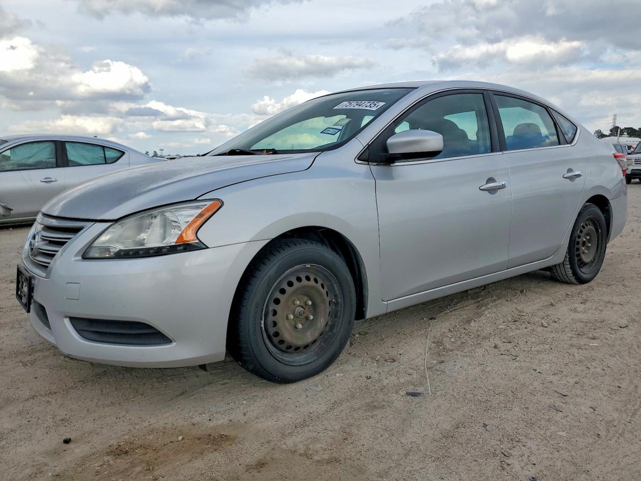 Salvage Nissan Sentra Image