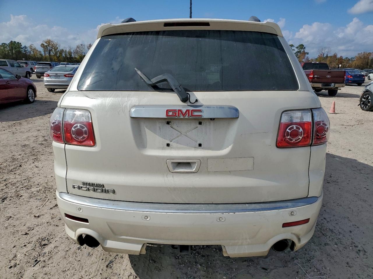 GMC Acadia