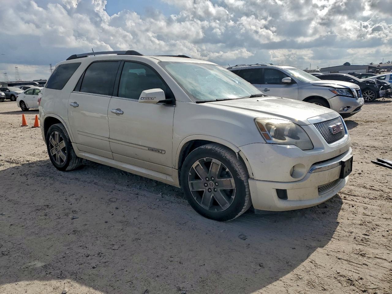 GMC Acadia